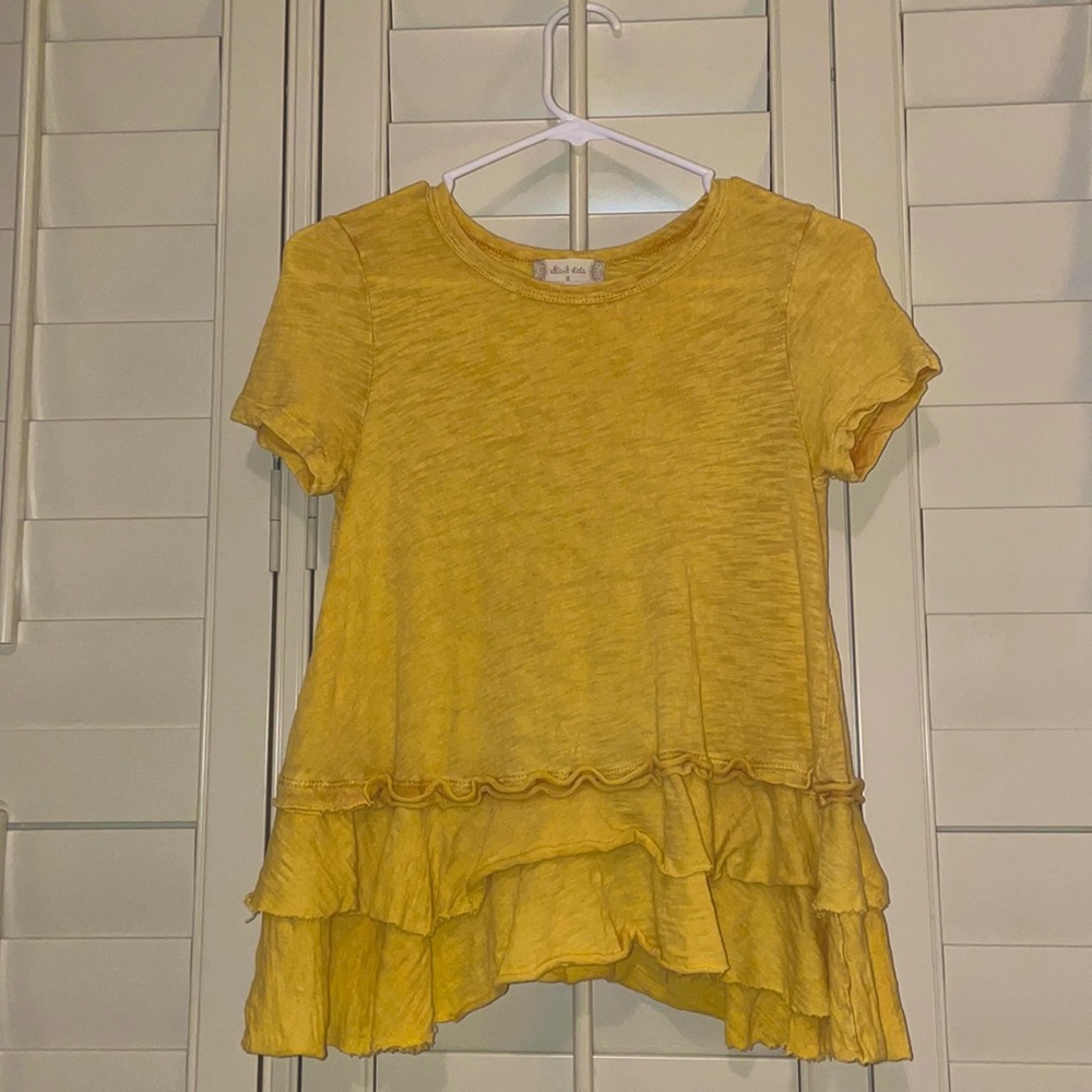 *BARELY WORN* YELLOW RUFFLED ALTAR’D STATE PEPLUM TOP